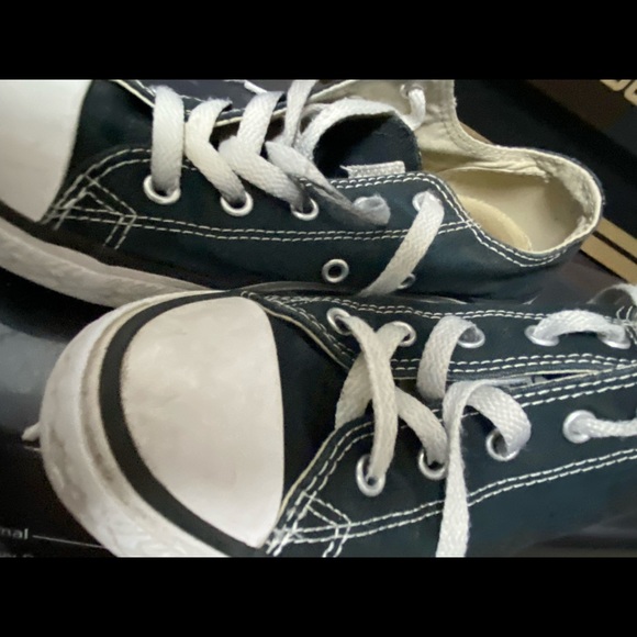 ⭐️CONVERSE ALL STAR KICKS⭐️ - Picture 4 of 9